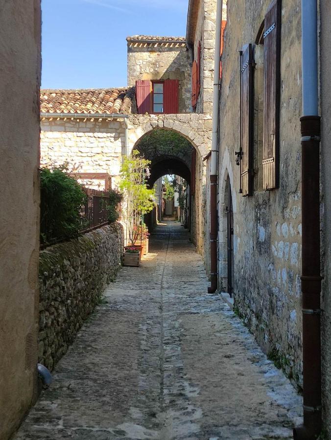 Au Bonheur Des Ruelles Panzió Monpazier Kültér fotó
